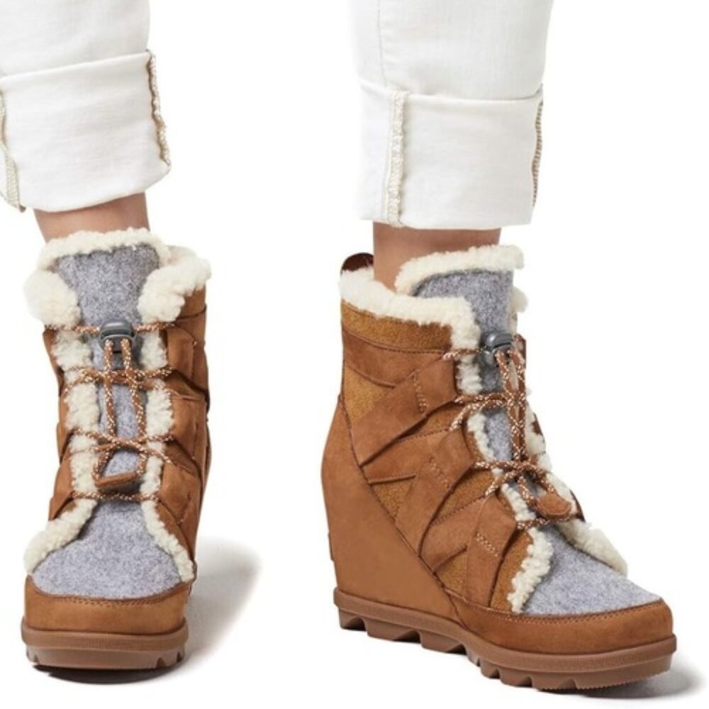 SOREL Joan of Arctic Wedge II boots